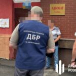 Посадовця податкової Хмельниччини підозрюють у отриманні 200 тис. грн хабаря