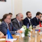 ​Генпрокурор, голова СБУ і керівник ДБР поспілкувався з представниками G7 про “викорінення корупції і реформи”