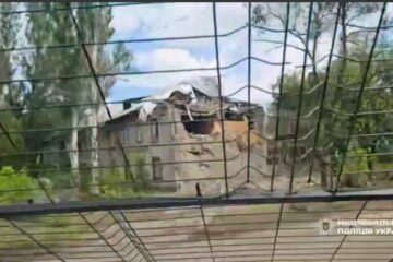 Під час евакуації людей з Костянтинівки ворожий дрона атакував екіпаж поліцейських