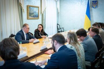 Уряд запевнив послів G7 у “нульовій терпимості до корупції”