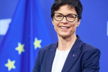 Єврокомісар Кос: уважно стежу за розвитком подій в Україні
