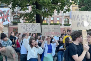 “Не буде у нас Сингапуру…”: як нардепи виправдовують своє голосування щодо НАБУ і САП