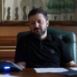 ППО, постачання ракет та виробництво дронів: Зеленський провів розмову із Макроном