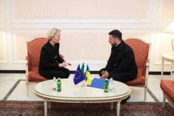 Зеленський і президентка Єврокомісії обговорили новий закон про НАБУ і САП та посилення санкцій проти Росії
