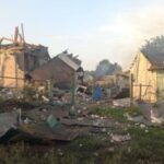 Росіяни скинули авіабомбу на село на Донеччині, є загиблий і поранені