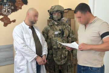 Генпрокуратура: затримано керівництво та лікарів столичного медзакладу, які за гроші «оформлювали» інвалідність