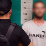 ​Поліцейські затримали 26-річного киянина, який  п’яним катався між вагонами метро