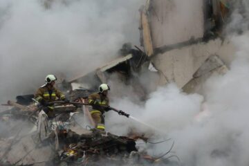 У Києві внаслідок атаки перекрили рух на шести вулицях, є зміни в курсуванні громадського транспорту