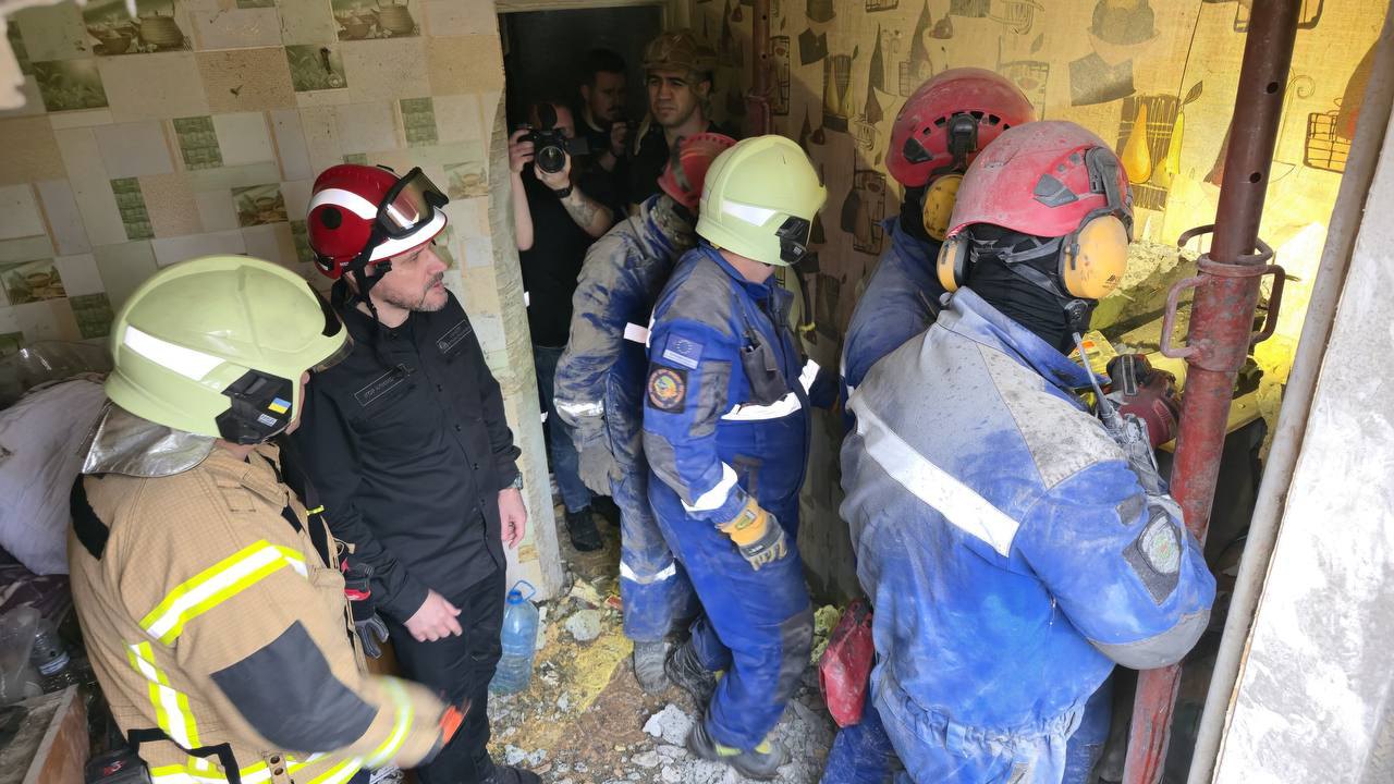 Рятувальна операція у Києві