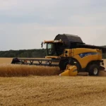 Понад тисячу гектарів полів на Київщині розмінували під жнива 2025 року