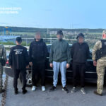 VIP-трансфер для ухилянтів: правоохоронець за $13,5 тисяч гарантував проїзд через усі блокпости