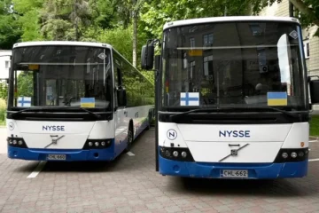 Київ отримав ще два автобуси від фінського міста Тампере. Їх не пустять на маршрути