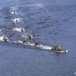 У Києві відкрили пам’ятний знак «Військово-морські сили», а Дніпром пройшли катери. Репортаж