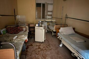 Противник з артилерії накрив лікарню в Херсоні: наслідки обстрілу