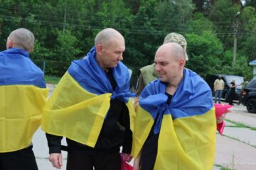 Міністр оборони оприлюднив унікальні кадри обміну військовополоненими