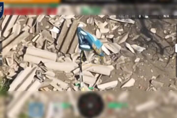 Найкраща відповідь на фейки: наш прапор замайорів у селі, яке росіяни «взяли» лише на словах