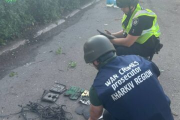 Ворог атакував безпілотниками житловий квартал Чугуєва