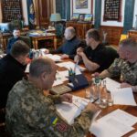 Дрони-перехоплювачі та дипстрайки: Президент провів нараду щодо закупівель БПЛА