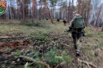 «Швиряю автомат — і просто ріжу»: вісім єгерів знищили понад 20 окупантів під час штурму