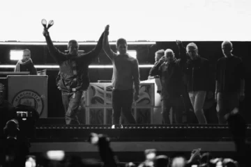 Гурт Oasis провів перший концерт після 16-річної перерви
