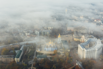 Забруднене повітря викликає рак легень навіть у тих, хто ніколи не курив – дослідження