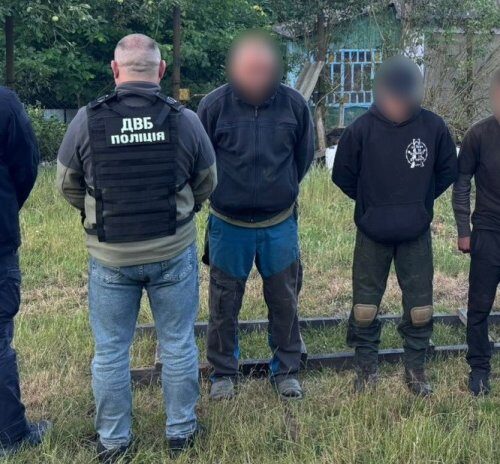 Поїздка на мікроавтобусі до Молдови за €30 тисяч: викрито порушників кордону