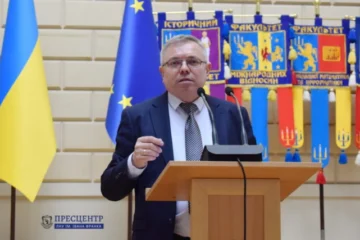 Викладача ЛНУ Володимира Качмара звинувачують у домаганнях