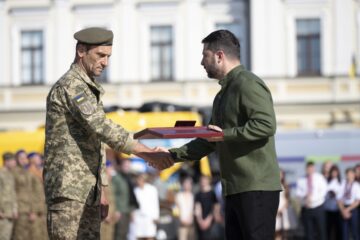 Президент відзначив українців та українок державними нагородами