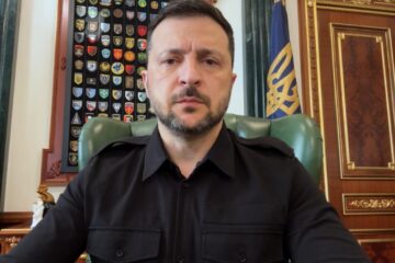 Доручив міністру оборони України та Головнокомандувачу ЗСУ активізувати контакти з США — Президент