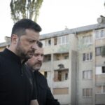 Президент ушанував пам’ять загиблих унаслідок російського удару по Києву в ніч на 28 серпня