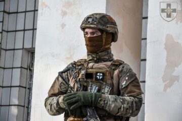 Залетіли на район «як свої»: лицарі показали, як потрощили російські позиції