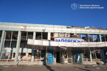 Зруйнований автовокзал, 19 поранених: наслідки російського удару по Запоріжжю