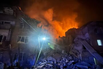 Загиблі, поранені та зруйновані будинки: росіяни вночі завдали повітряного удару по Києву