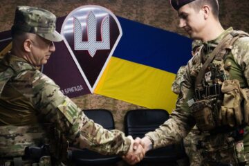 Три дні в оточенні: десантник розповів про бій на відстані трьох метрів до ворога