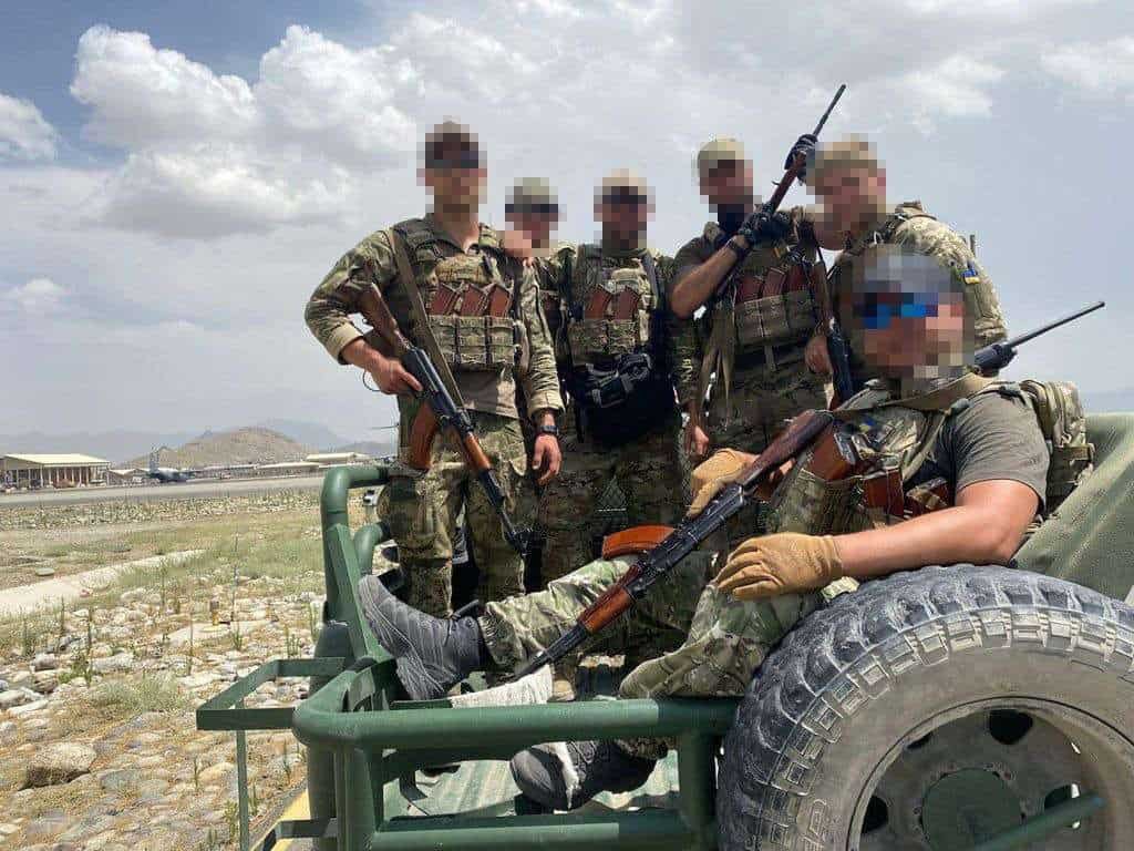 Спецпризначенці ГУР МОУ під час евакуації громадян з Афганістану