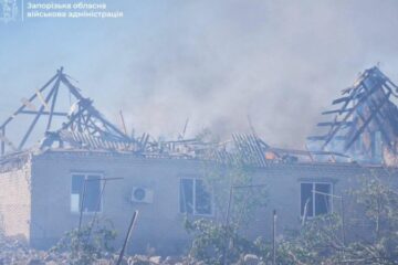 Росіяни атакували село на Запоріжжі: близько сотні будинків зруйновано, є постраждалі