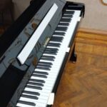 Мистецькі школи України отримають 100 нових фортепіано