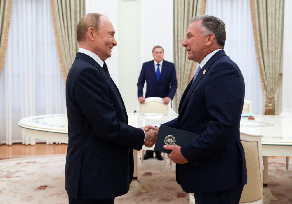 Путін і спецпосланник США з питань Близького Сходу Стів Віткофф під час зустрічі в Кремлі, Москва, 6 серпня 2025 р.
