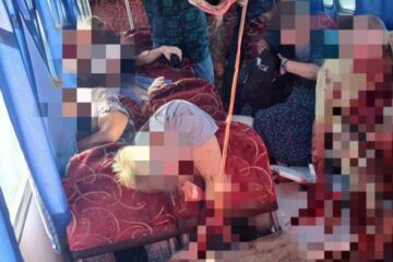 Росіяни атакували маршрутку у Херсоні: двоє людей загинули, шестеро поранені