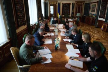 Україна ввела нові санкції проти РФ: у списку дочірні компанії Газпромнєфті, Роатома та сербська нафтова компанія NIS