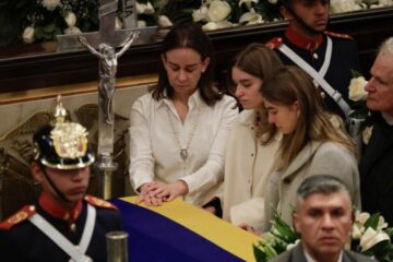Кандидат у президенти Колумбії помер через два місяці після поранення на мітингу