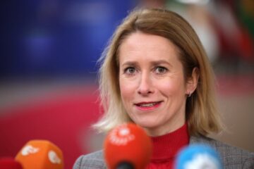 ​Каллас: на Алясці Путін хоче пофотографуватися з Трампом і відтермінувати санкції