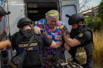 З херсонського мікрорайону Корабел евакуювали майже 1600 людей