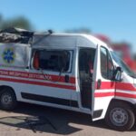 На Херсонщині росіяни поцілили по автомобілю “швидкої”