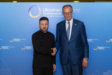 Мерц: Україна готова до переговорів і обговорень територіальних питань, але про юридичне визнання окупованих частин не йдеться