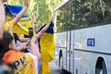 Головне за четвер, 14 серпня: обмін полоненими, 105 боєзіткнень, обстріли Херсонщини