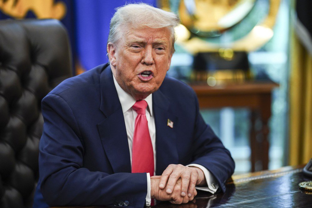 Президент США Дональд Трамп виступає в Овальному кабінеті Білого дому, Вашингтон, 14 серпня 2025 р.