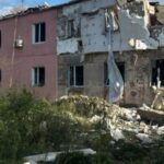 На Дніпропетровщині росіяни понівечили будинки, ЛЕП і гаражі. Постраждав чоловік