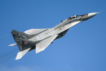 ​В Угорщині невідомі зняли запчастини з винищувачів МіГ-29 на військовому аеродромі