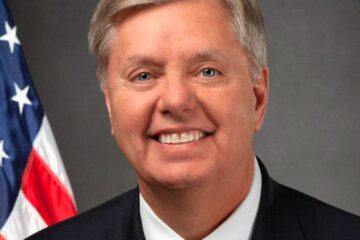 Грем: якщо відбудеться тристороння зустріч між Трампом, Зеленським і Путіним, війна закінчиться до Різдва